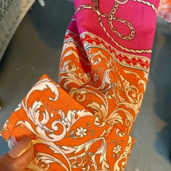 Umgee USA Pink and Orange Chain and Tassel Print Top Size Small EUC - Picture 12 of 16